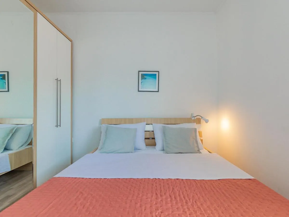 Apartment Maja - Srd421 By Interhome Maslenica